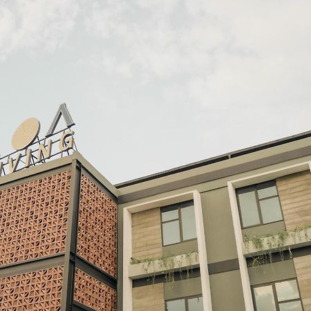 Loa Living Solo Baru Hotel Grogol Екстериор снимка